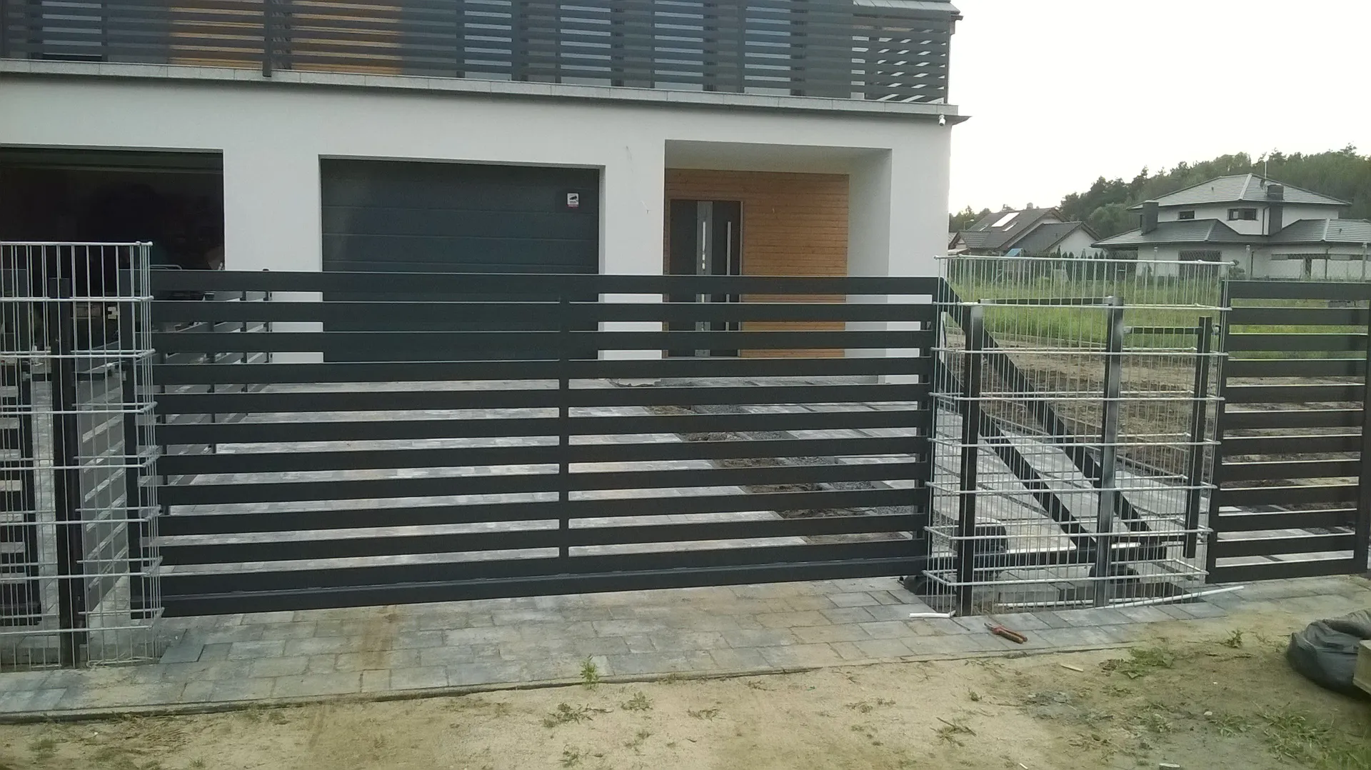 WP_20160823_18_41_14_Pro